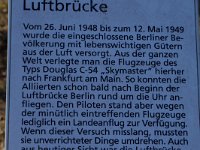 Monument Berlin-Airlift Frankfurt Airport (1)